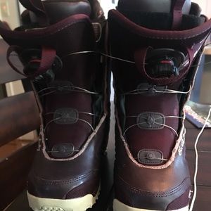 Women’s K2 Boa Snowboarding Boots - Size 7.5